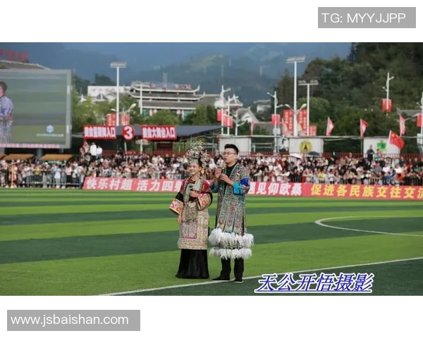 榕江足球球星阵容全解析 力量与技术并存的豪华阵容揭秘