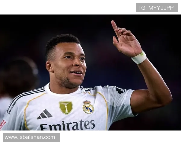 2025年全球足球联赛球星综合排名前十名解析